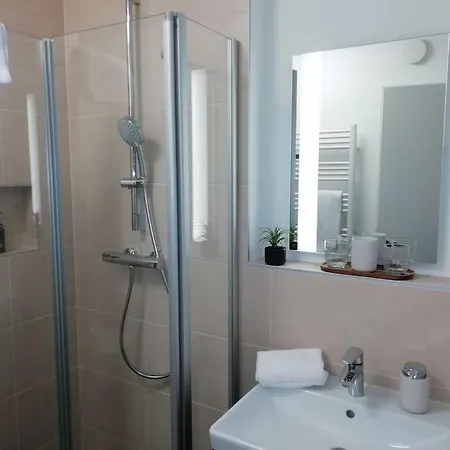 Premium Mit Terrasse Wörth